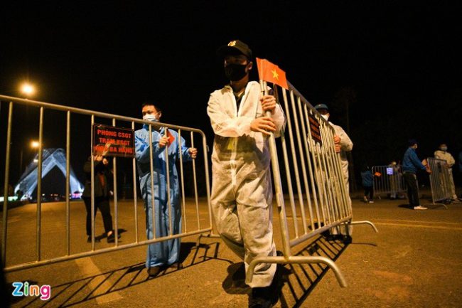 hai-duong-ket-thuc-gian-cach-xa-hoi-tu-0h-ngay-14