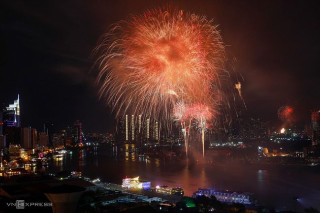 tp-hcm-ban-phao-hoa-o-4-diem