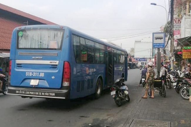 tiep-vien-xe-buyt-tu-choi-phuc-vu-nguoi-khuyet-tat-o-tphcm