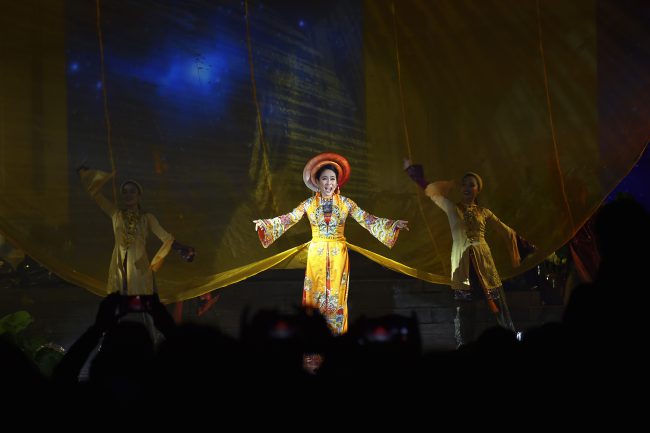 nhung-khoanh-khac-hanh-phuc