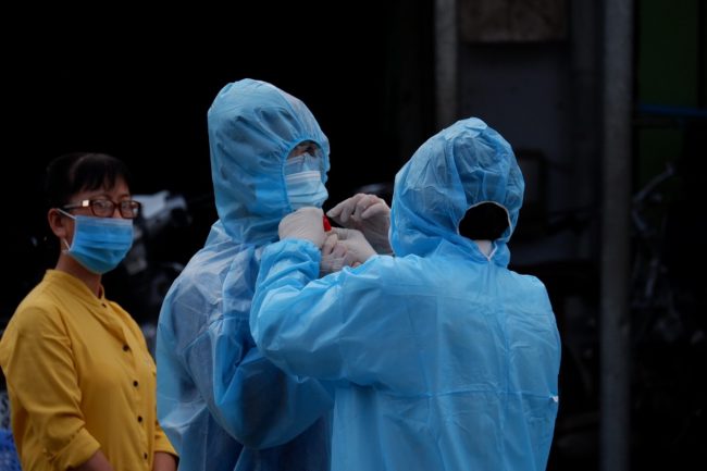 tphcm-ap-dung-bien-phap-manh-hon-mot-so-khu-vuc