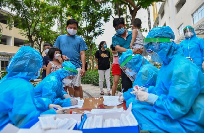 thu-thach-cua-tphcm-trong-dot-gian-cach-xa-hoi-thu-hai