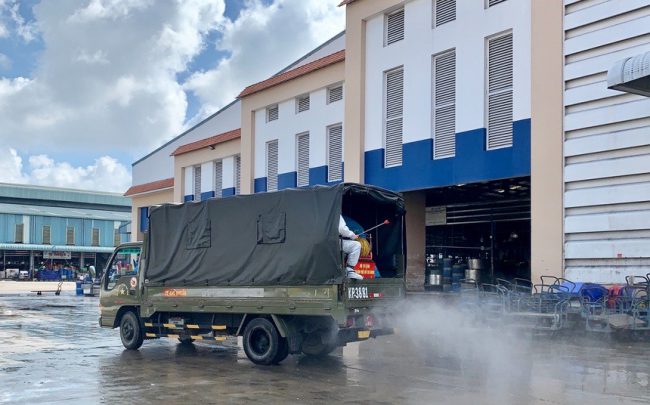 hai-cho-dau-moi-dung-hoat-dong-tphcm-co-du-nguon-cung-thuc-pham